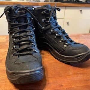 Women’s Lowa Renegade GTX Mid, EUC
